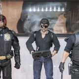 A poca distanza ci fa notare anche tre riproduzioni dell'attore Sylvester Stallone nei ruoli recitati nelle pellicole "Dredd", "Il poliziotto Cobra" e "I mercenari"
